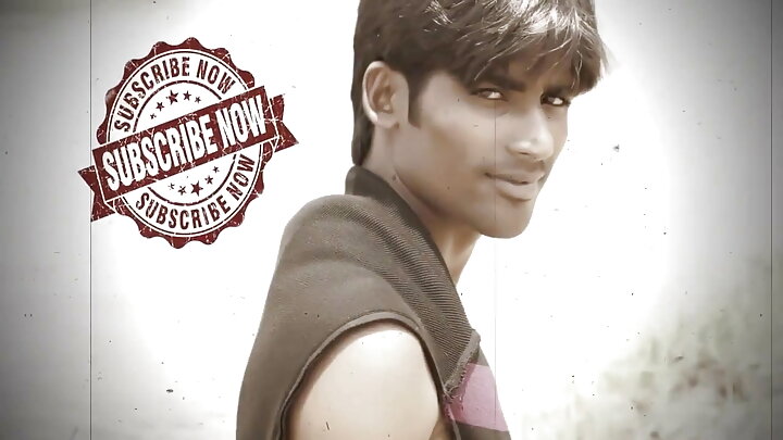 চশমা পরা এক তরুণী স্বর্ণকেশীকে প্রথম ব্যক্তির দৃষ্টিকোণ থেকে চোদা।
