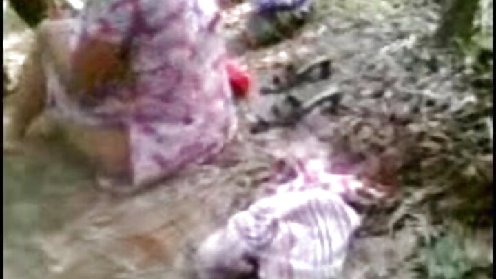 এক শীতের জঙ্গলে, সেরা বন্ধু অ্যাবিগেল ম্যাক এবং লুনা স্টার স্বামী বদল করার সিদ্ধান্ত নেয়।